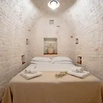 Trulli Lithos בית הארחה 3*