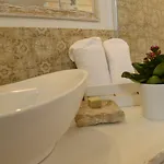 Trulli Lithos בית הארחה אלברובלו