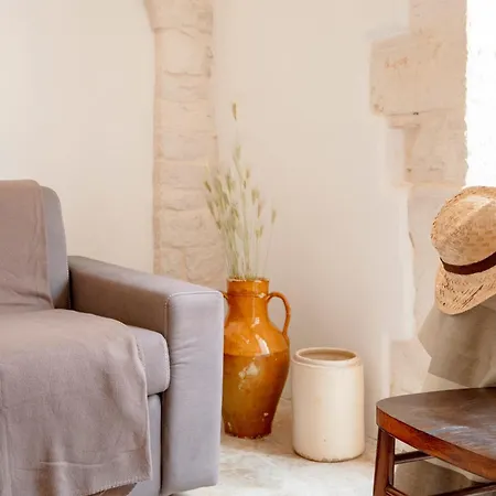 Gasthuis Trulli Lithos 3*