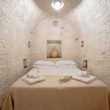 Trulli Lithos Gasthuis 3*