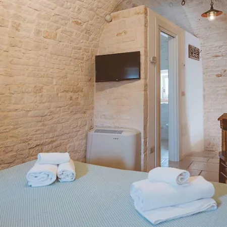 Trulli Lithos 2*