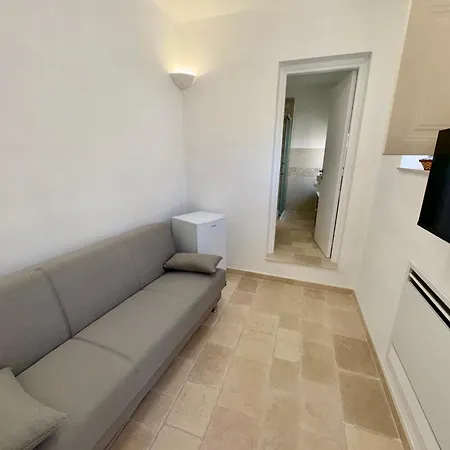 Guest house Trulli Lithos 2*