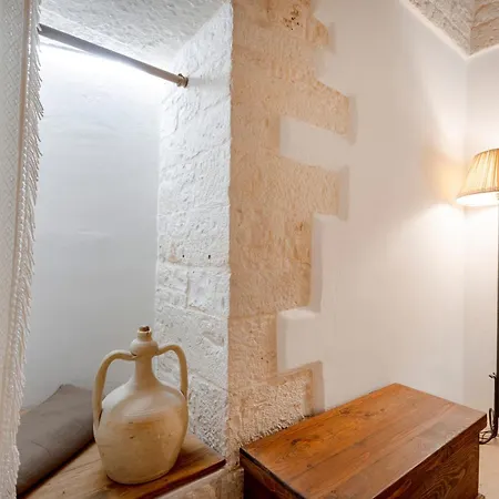 Trulli Lithos Vendégház