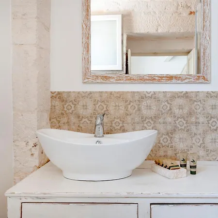 Trulli Lithos Pensjonat 3*