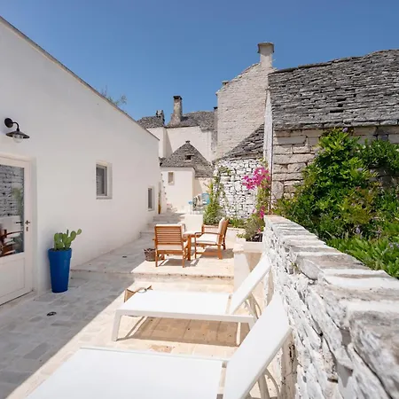 Trulli Lithos Vendégház