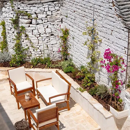Trulli Lithos 3*