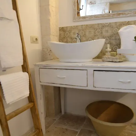 Trulli Lithos 3* Alberobello