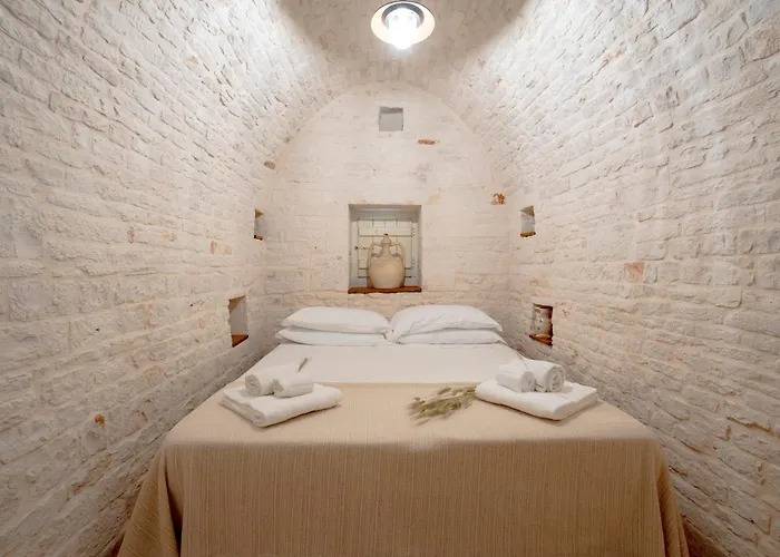 Trulli Lithos Maison d'hôtes 3*